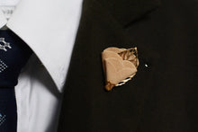 Load image into Gallery viewer, Small Tan Handmade Lily Flower Lapel Pin with Gold Leaf
